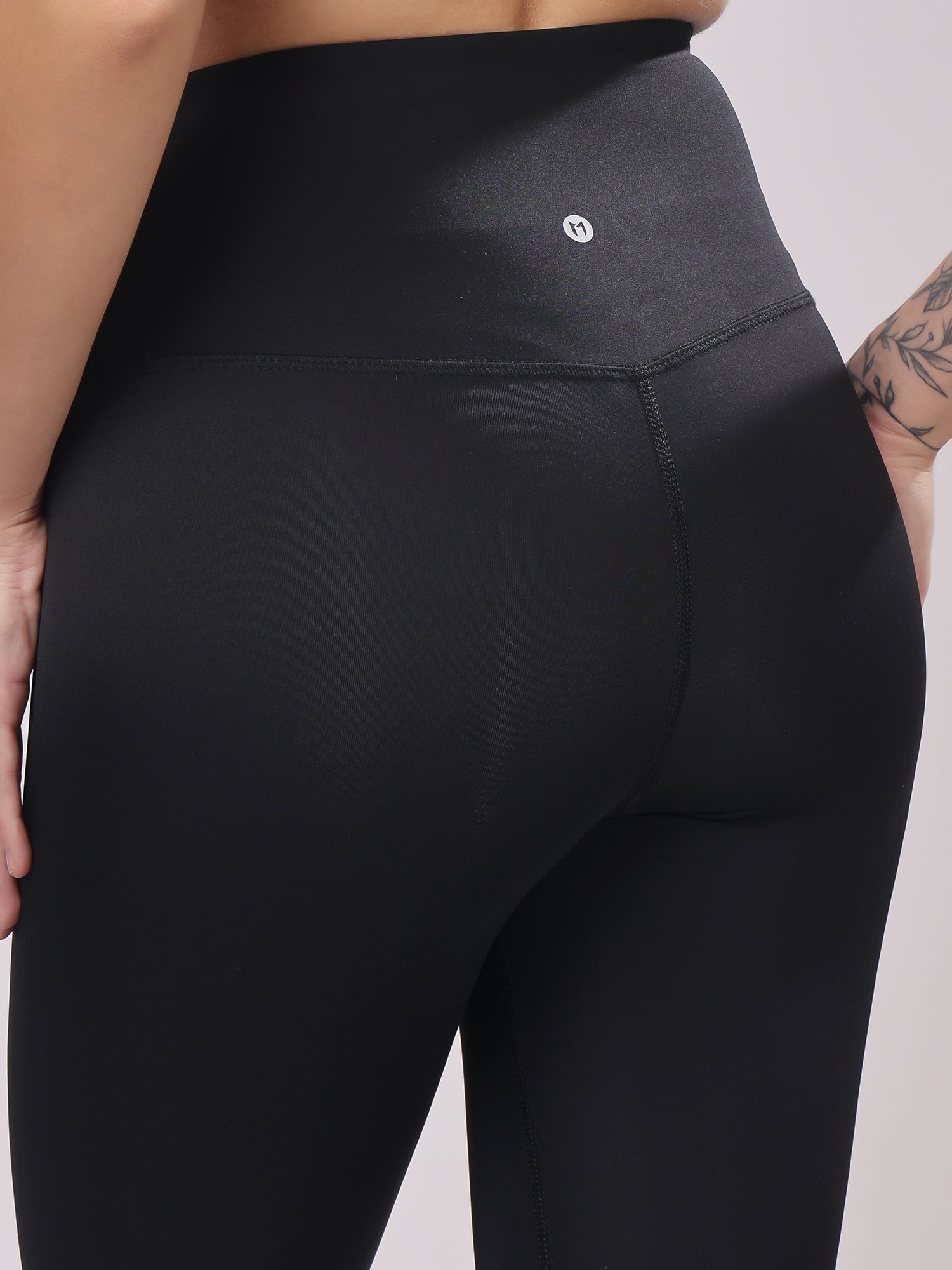 Premium Laser Black Leggings – Sleek Design, Sweat Proof, Perfect Stretch