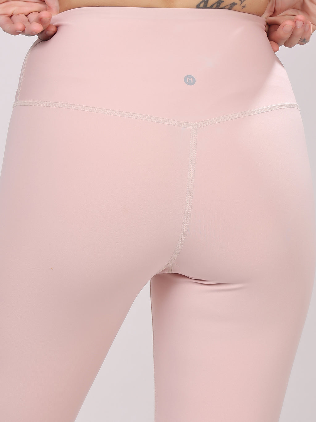 Laser Nude Pink Leggings – Soft Stretch, Sleek Fit, All-Day Comfort