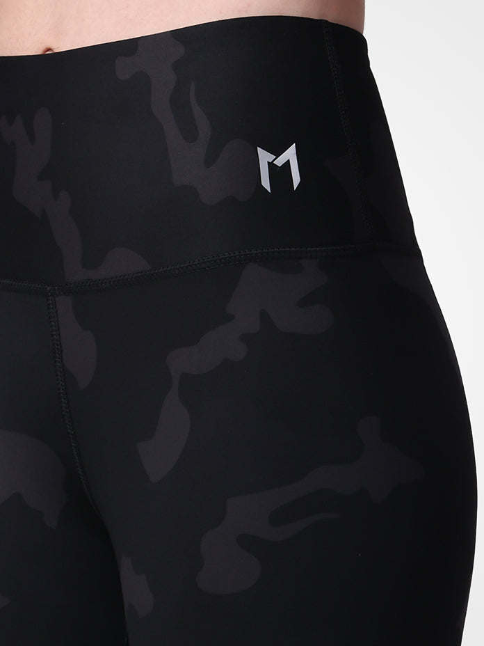 Black Camouflage Leggings – Sweat Proof, Sleek Look, All-Day Comfort