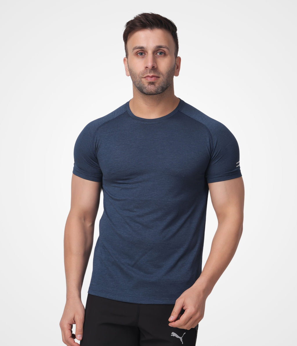 Plain Navy Blue Round­Neck Tee