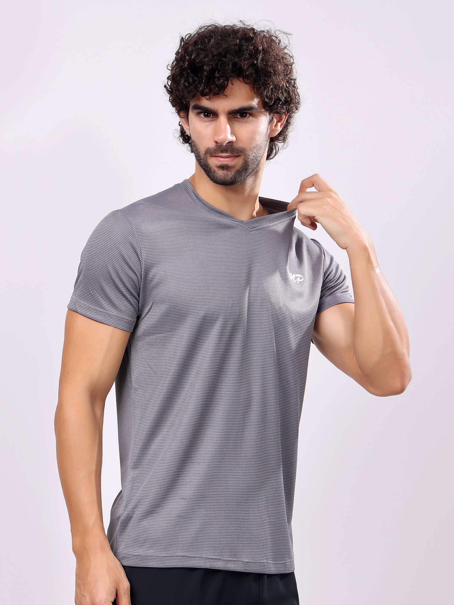 Plain Grey Round­Neck Tee
