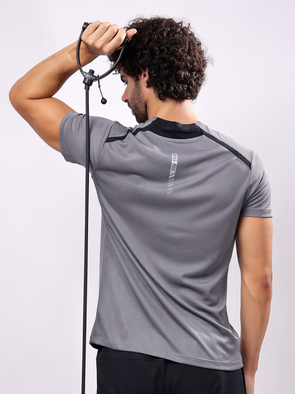 Plain Grey Round­Neck Tee