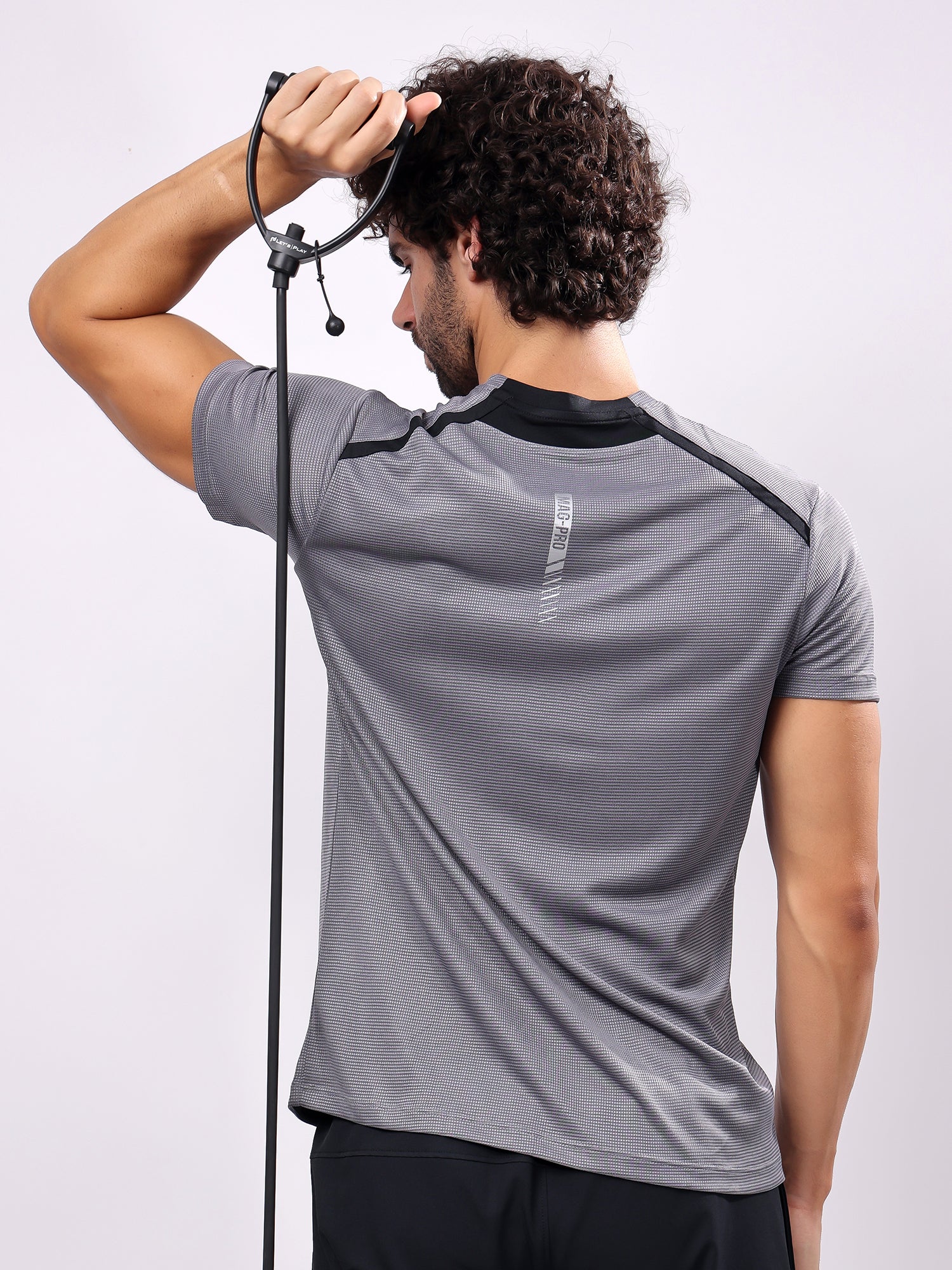 Plain Grey Round­Neck Tee