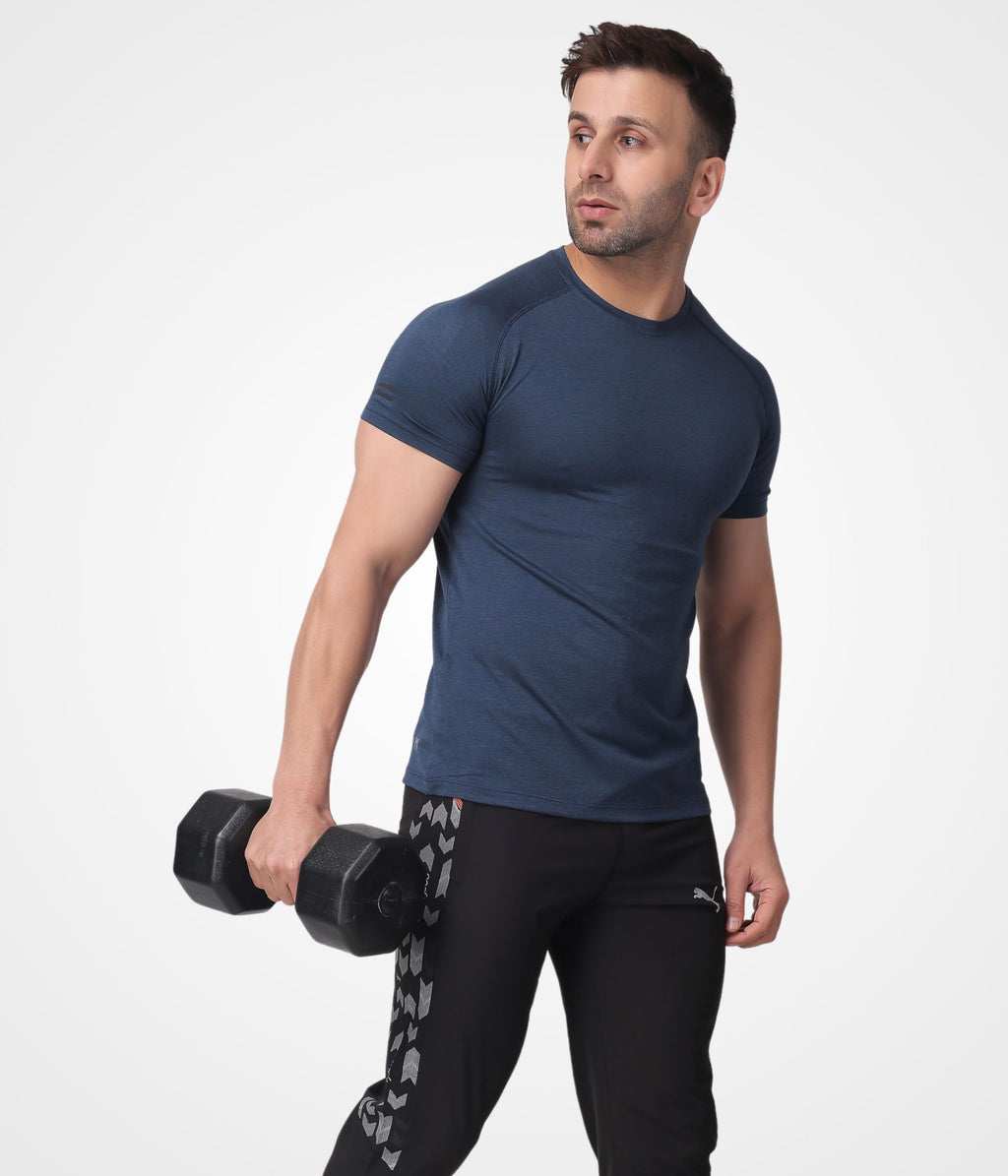 Plain Navy Blue Round­Neck Tee