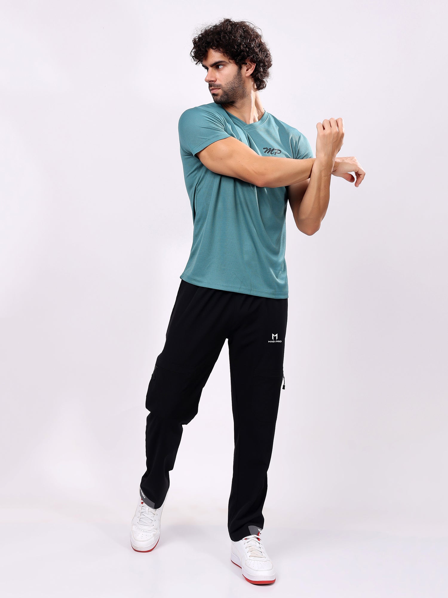 Plain Pine Green Round­Neck Tee