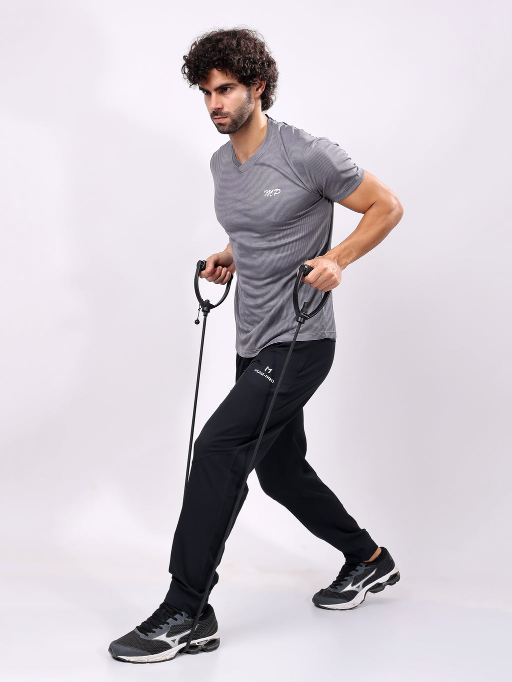 Plain Grey Round­Neck Tee